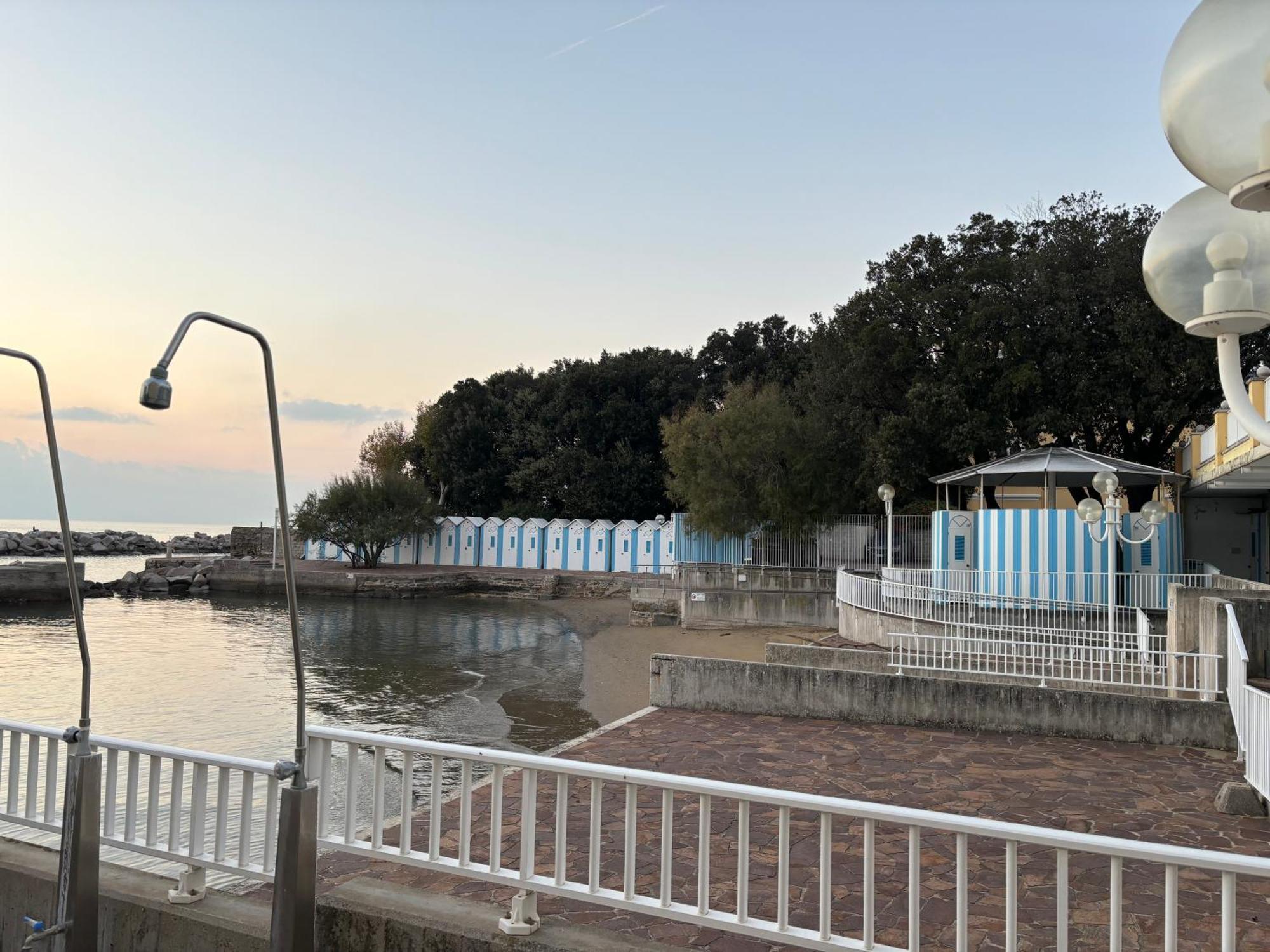 Amedeo'S Sea House Apartment Триест Екстериор снимка